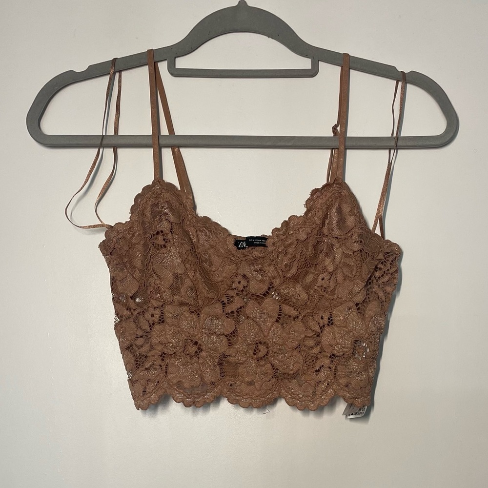 Lace Crop Top🔥